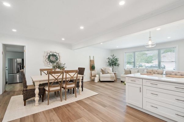 Dining room, Interior, Kitchen, Living room, Pendant Lights, Recessed Lighting, Wood Texture Flooring