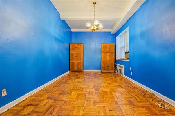 Empty room, Interior, Pendant Lights, Wood Texture Flooring