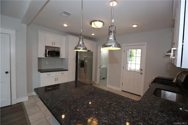 Interior, Kitchen, Pendant Lights, Recessed Lighting, Stainless Steel Appliances