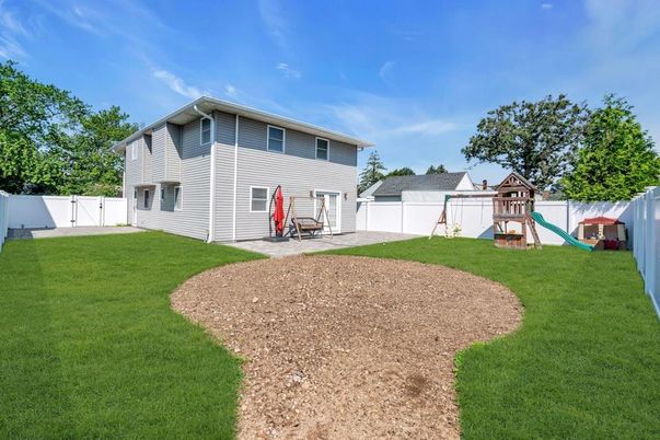 Backyard, Exterior, Playground