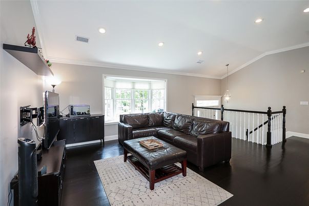 Interior, Living room, Pendant Lights, Recessed Lighting, Wood Texture Flooring