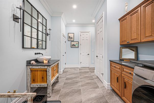 Interior, Recessed Lighting, Washer