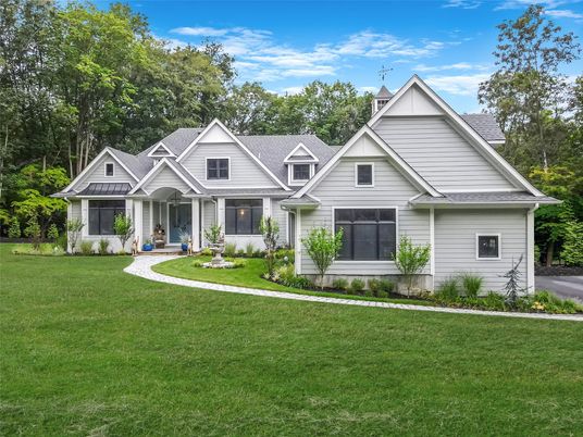 Backyard, Exterior, Facade, Farmhouse