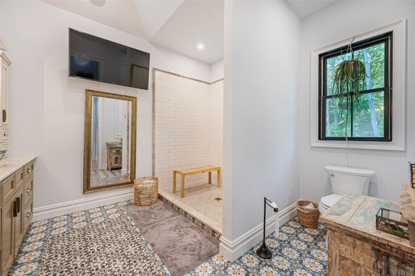 Bathroom, Interior, Recessed Lighting