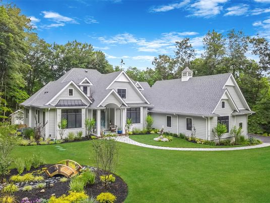 Backyard, Exterior, Facade, Farmhouse