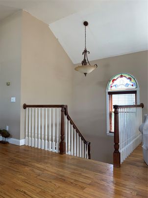Interior, Pendant Lights, Wood Texture Flooring