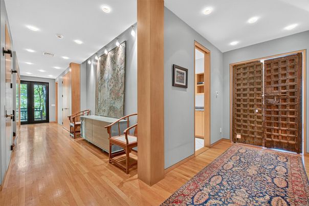 Interior, Recessed Lighting, Wood Texture Flooring