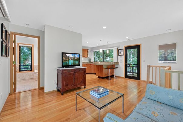 Interior, Living room, Pendant Lights, Recessed Lighting, Wood Texture Flooring