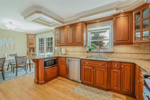 Dining room, Interior, Kitchen, Recessed Lighting, Wood Texture Flooring