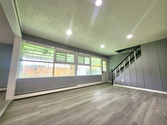 Empty room, Interior, Recessed Lighting, Wood Texture Flooring