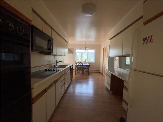 Chandelier, Dining room, Interior, Kitchen, Wood Texture Flooring