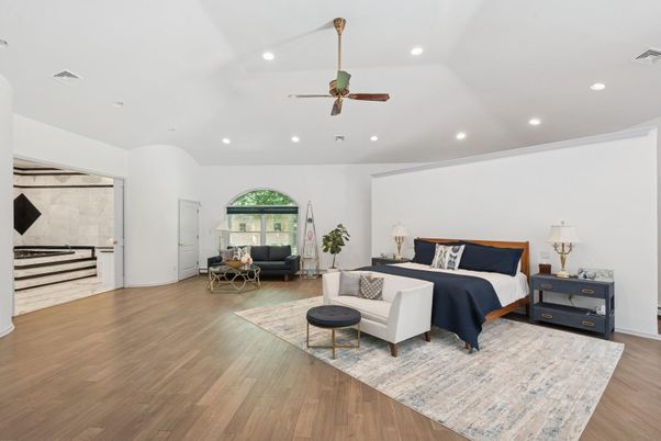 Bedroom, Interior, Living room, Recessed Lighting, Wood Texture Flooring