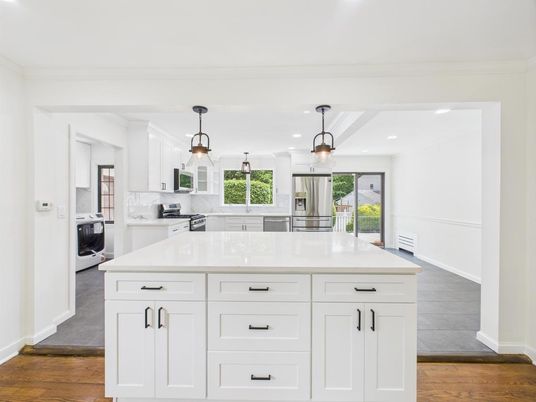 Interior, Kitchen, Pendant Lights, Recessed Lighting, Stainless Steel Appliances, Washer, Wood Texture Flooring