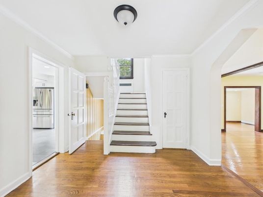 Interior, Stainless Steel Appliances, Wood Texture Flooring