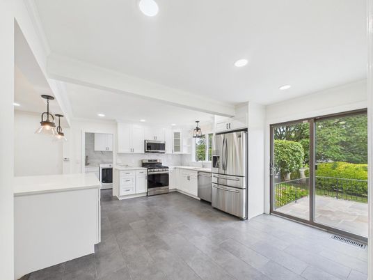 Interior, Kitchen, Pendant Lights, Recessed Lighting, Stainless Steel Appliances