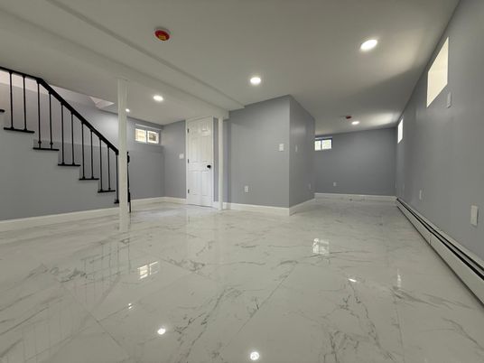 Empty room, Interior, Marble, Recessed Lighting
