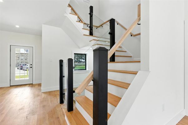 Interior, Recessed Lighting, Wood Texture Flooring
