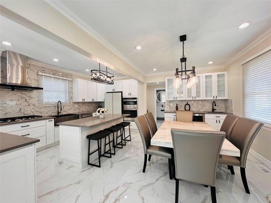 Dining room, Interior, Kitchen, Marble, Pendant Lights, Recessed Lighting, Stainless Steel Appliances