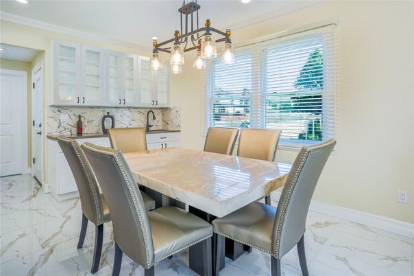 Dining room, Interior, Kitchen, Marble, Pendant Lights, Recessed Lighting