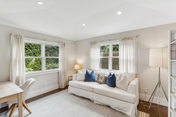 Home Office, Interior, Recessed Lighting, Wood Texture Flooring