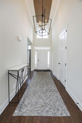 Interior, Pendant Lights, Wood Texture Flooring