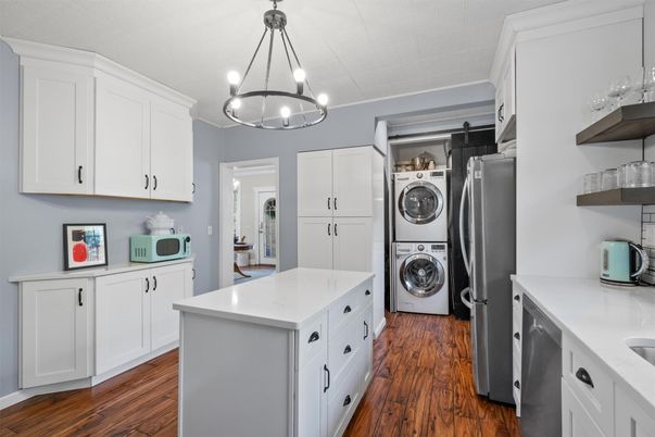 Interior, Kitchen, Pendant Lights, Washer, Wood Texture Flooring
