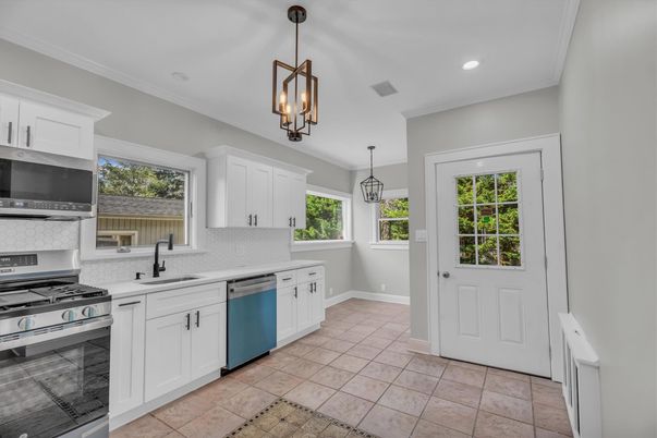 Interior, Kitchen, Pendant Lights, Recessed Lighting, Stainless Steel Appliances