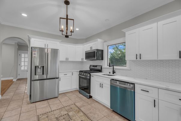 Interior, Kitchen, Pendant Lights, Recessed Lighting, Stainless Steel Appliances