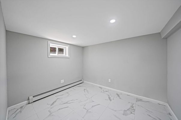Empty room, Interior, Marble, Recessed Lighting