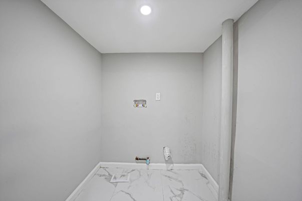 Empty room, Interior, Marble, Recessed Lighting