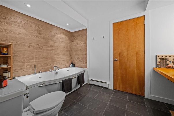 Bathroom, Interior, Recessed Lighting, Wooden Walls