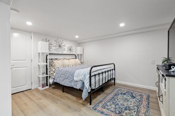 Bedroom, Interior, Recessed Lighting, Wood Texture Flooring