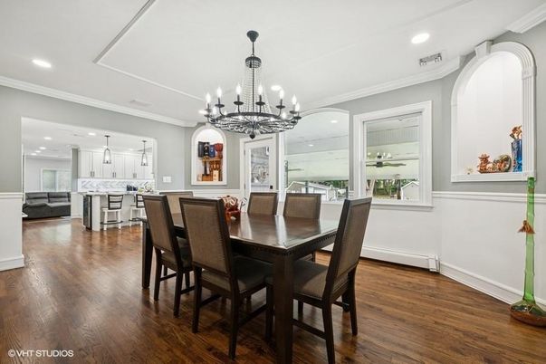 Chandelier, Dining room, Interior, Kitchen, Recessed Lighting, Wood Texture Flooring