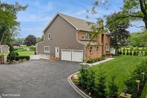 Attached, Backyard, Exterior, Facade, Brick Facade, Queen Anne Victorian