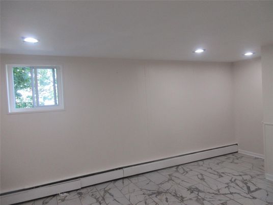 Empty room, Interior, Marble, Recessed Lighting