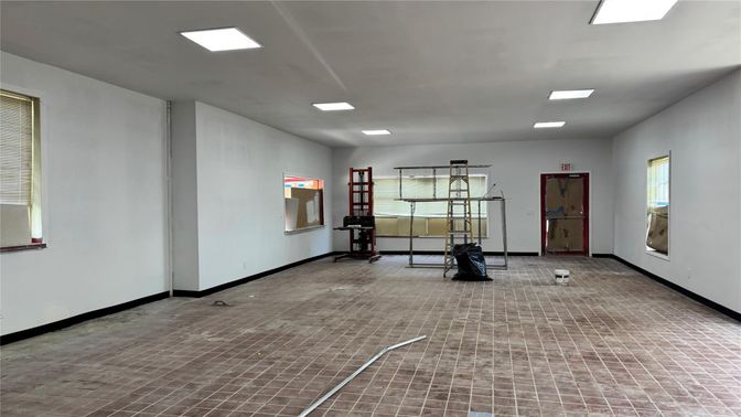 Fitness Equipment, Interior, Recessed Lighting