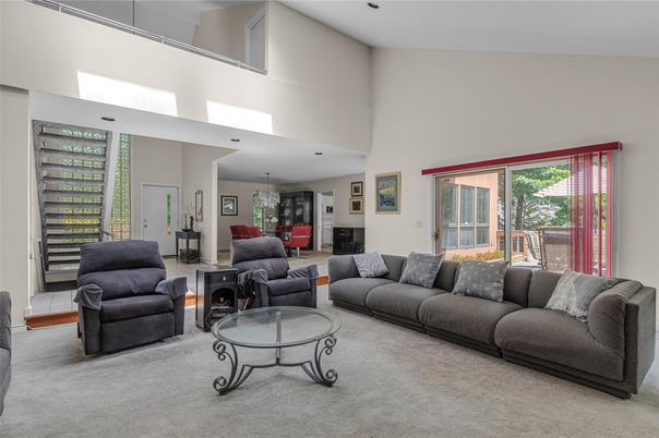 Dining room, Interior, Living room, Pendant Lights, Recessed Lighting
