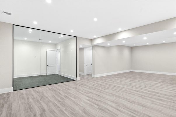 Empty room, Interior, Recessed Lighting, Wood Texture Flooring