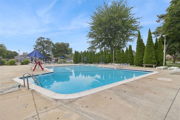 Exterior, Playground, Pool