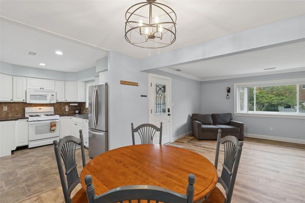 Chandelier, Dining room, Interior, Kitchen, Recessed Lighting, Wood Texture Flooring