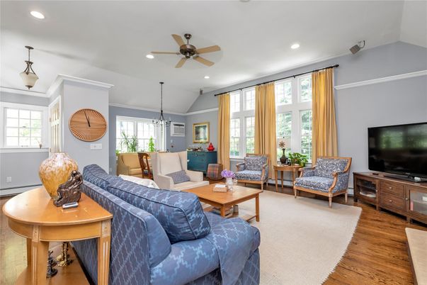 Dining room, Interior, Living room, Pendant Lights, Recessed Lighting, Wood Texture Flooring