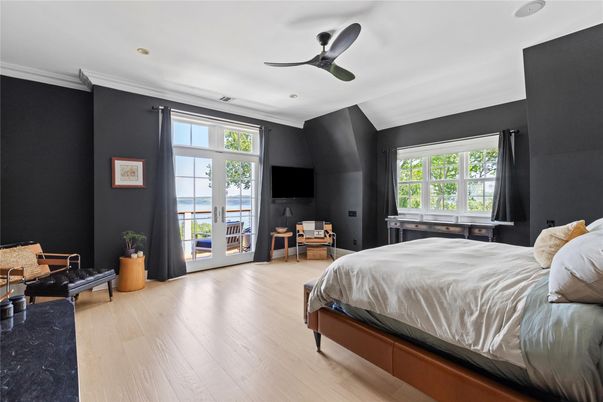 Bedroom, Interior, Recessed Lighting, Water, Wood Texture Flooring