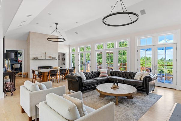 Dining room, Interior, Living room, Pendant Lights, Recessed Lighting, Wood Texture Flooring