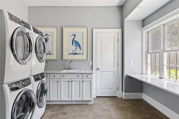 Interior, Washer