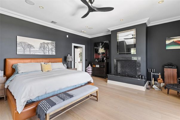 Bedroom, Fireplace, Interior, Recessed Lighting, Wood Texture Flooring