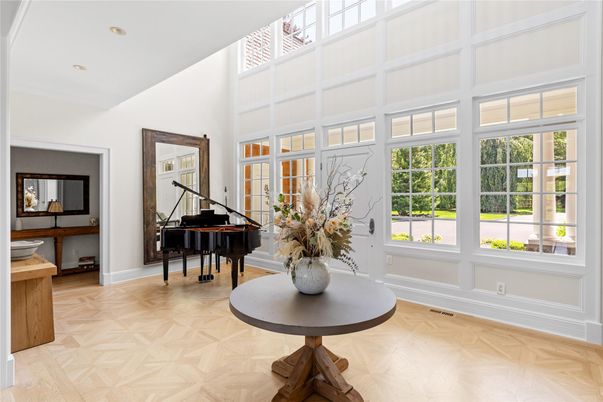 Interior, Piano, Recessed Lighting, Wood Texture Flooring