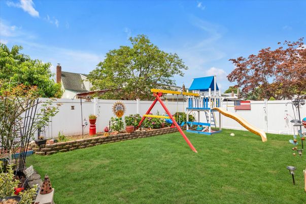 Backyard, Exterior, Playground
