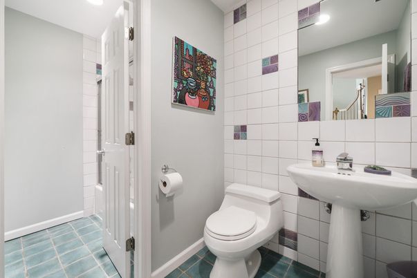 Bathroom, Interior, Recessed Lighting
