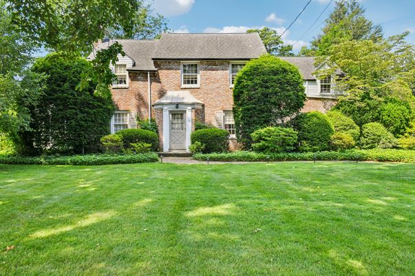 Backyard, Exterior, Facade, Brick Facade, Georgian