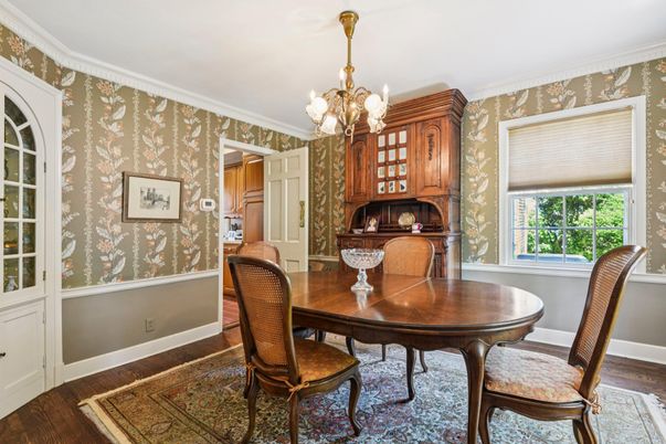 Chandelier, Dining room, Interior, Kitchen, Wood Texture Flooring